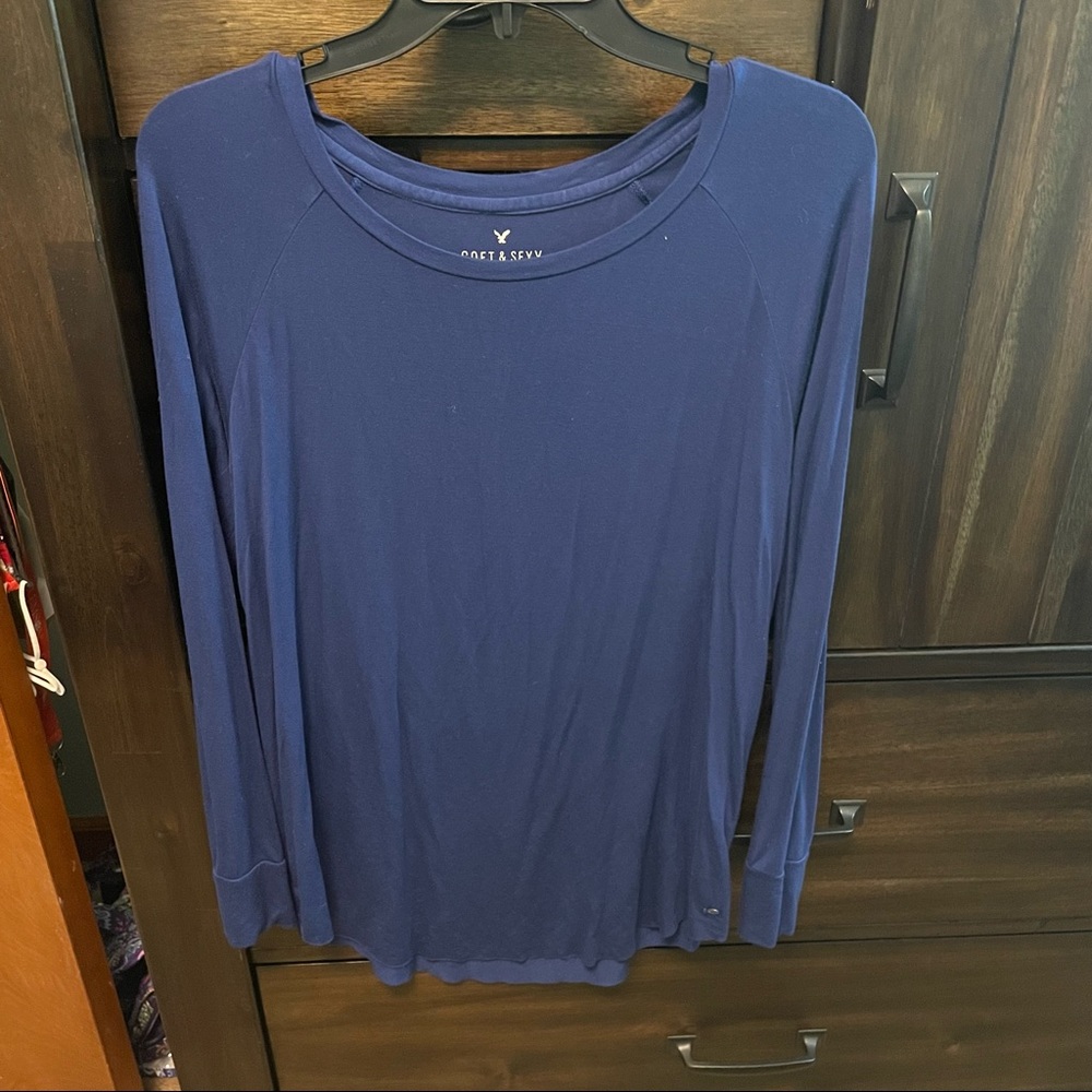 Soft and sexy American Eagle long sleeve
